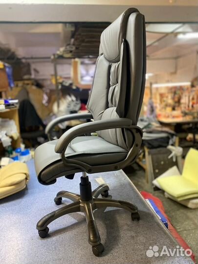 Компьютерное кресло