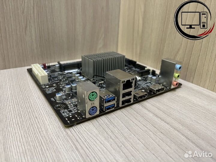 Материнские платы со встроенным процессором - ITX