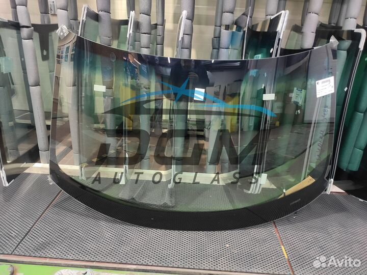 Лобовое стекло Nissan Maxima A32