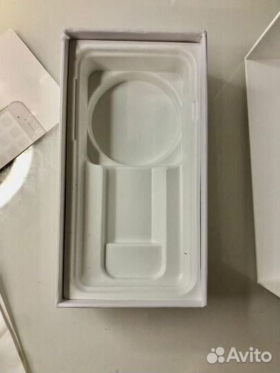 Коробка от телефон iPhone 7