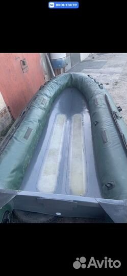 Надувная лодка