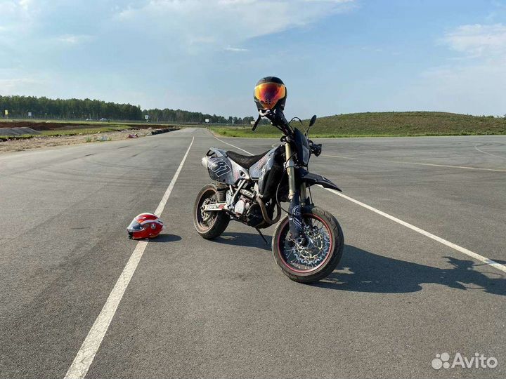 Suzuki DRZ 400 SM supermoto