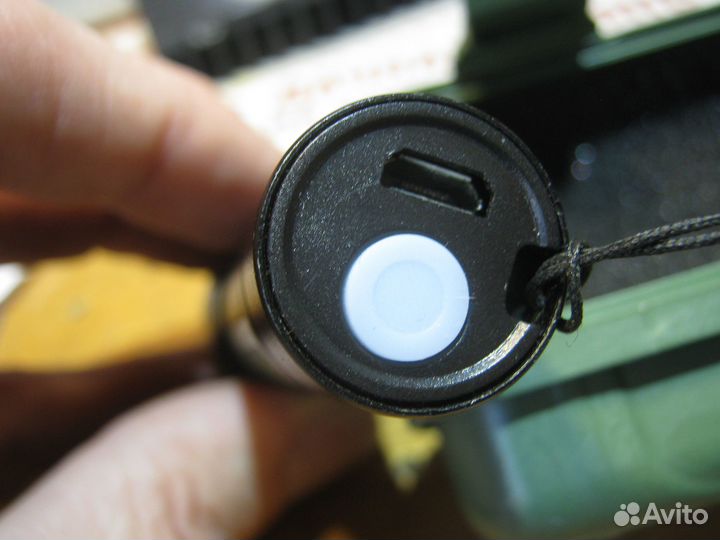 Фонарик с встроенным литиевым акб