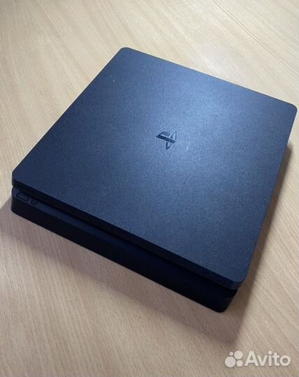 Sony playstation 4 slim