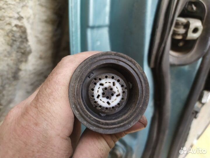 Проводка (коса) дверная передняя правая Ford Focus