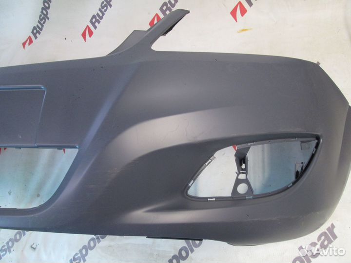 Бампер передний Opel Zafira B (T98) 08-14