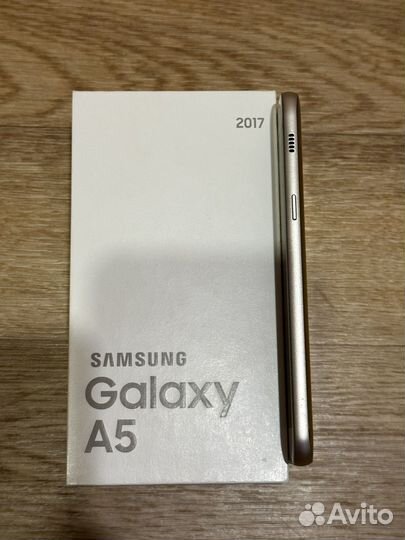 Samsung Galaxy A5 (2017) SM-A520F/DS, 3/32 ГБ