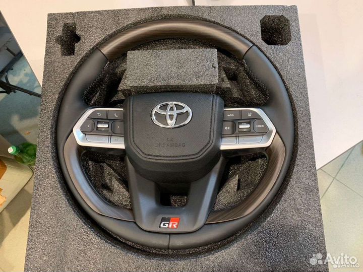 Руль Toyota Land Cruiser 200