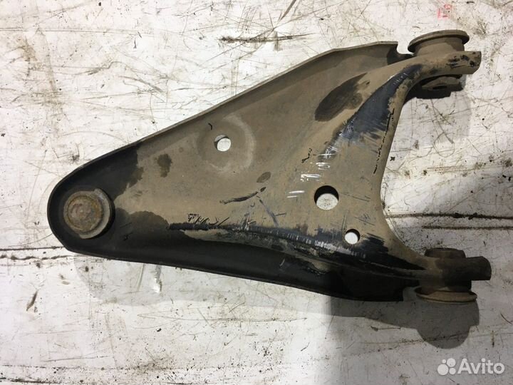 Рычаг передний левый (Renault Logan)