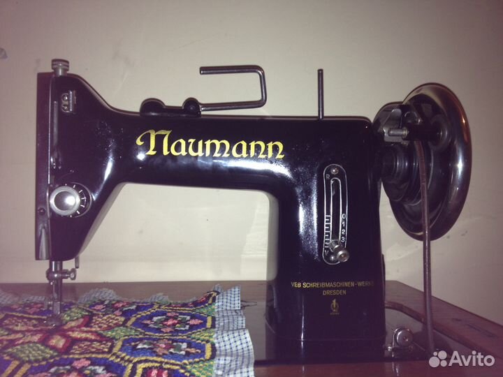 Швейная машинка naumann