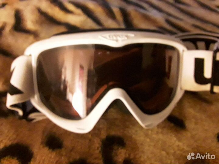 Горнолыжные очки