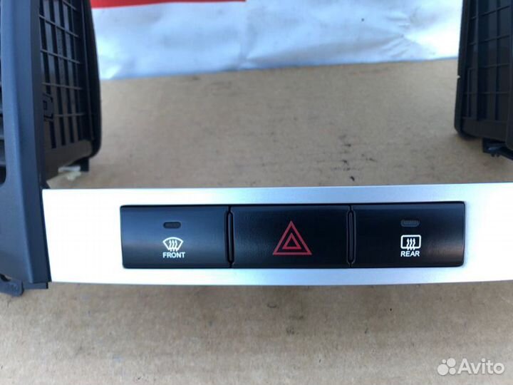 Дефлектор воздушный Hyundai Santa Fe II 2.2 D4EB