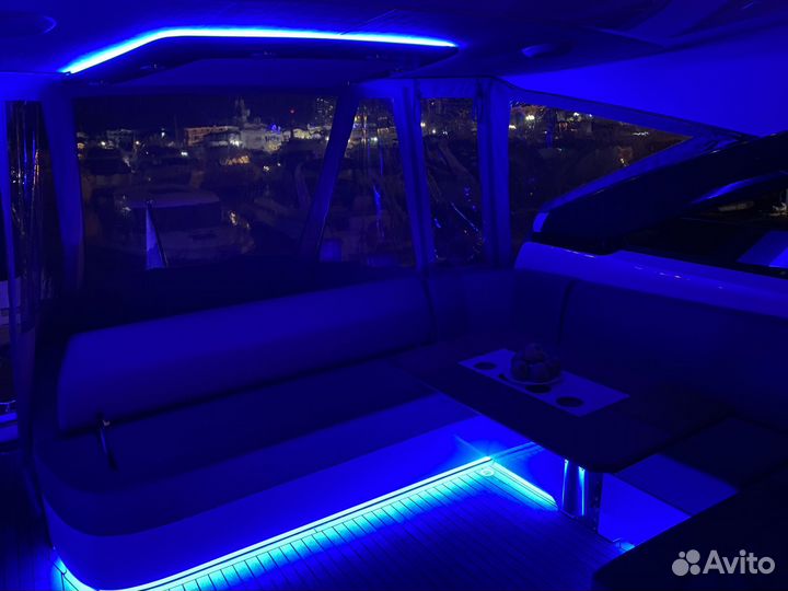 Моторная яхта Fairline Targa 43 Open