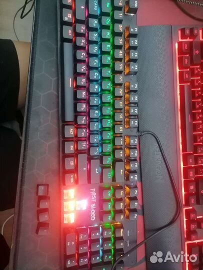 Игровая механическая клавиатура