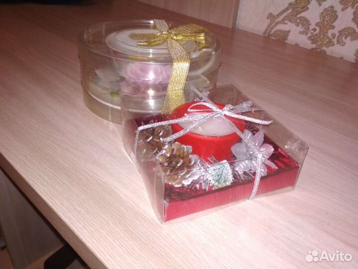 Новогодняя свеча и чашка