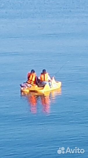 Катамаран (водный велосипед) 