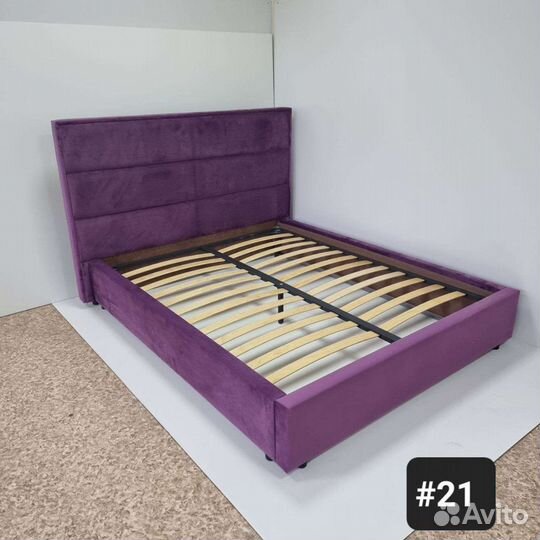 Кровать