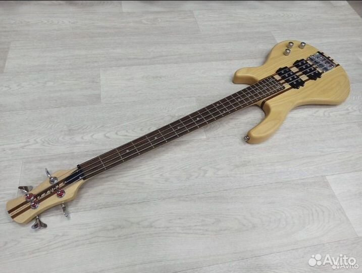 Бас гитара crazzy 4 струны
