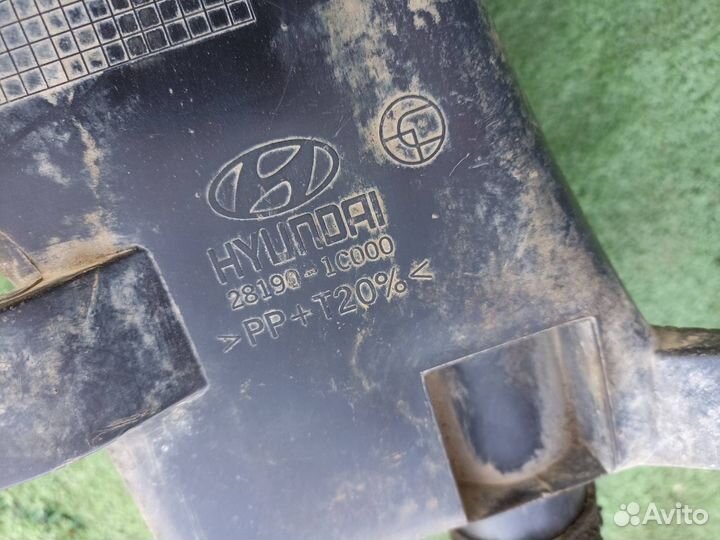 Резонатор воздушного фильтра Hyundai Getz 1.3 2003