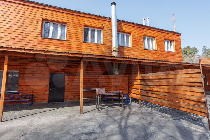 Дом 250 м² на участке 4 га