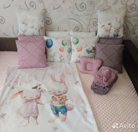 Комплект в детскую кроватку с бортиками