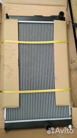 Радиатор основной на toyota prius ZVW30 2ZR-FXE