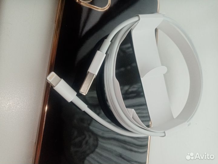 Кабель от наушников Apple AirPods