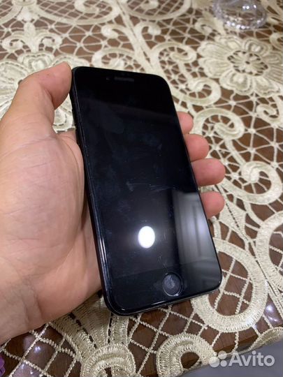 Телефон iPhone 7 128gb