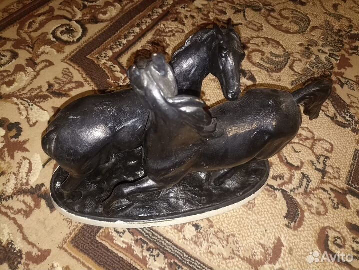 Кони на воле