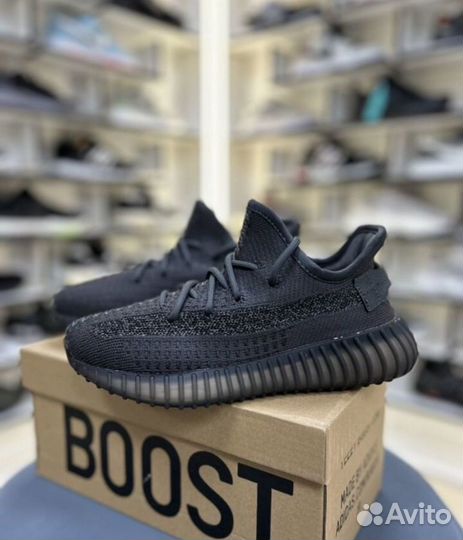 Кроссовки женские летние Adidas Yeezy Boost 350