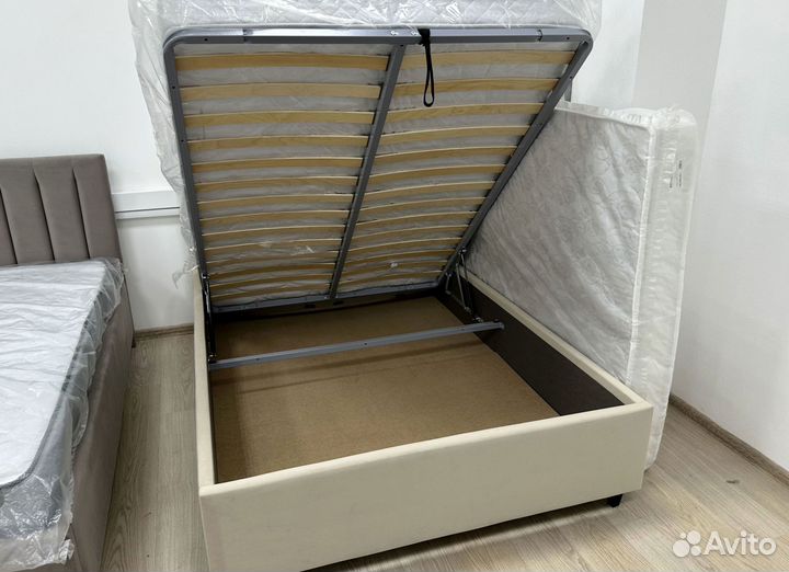 Кровать 180х200