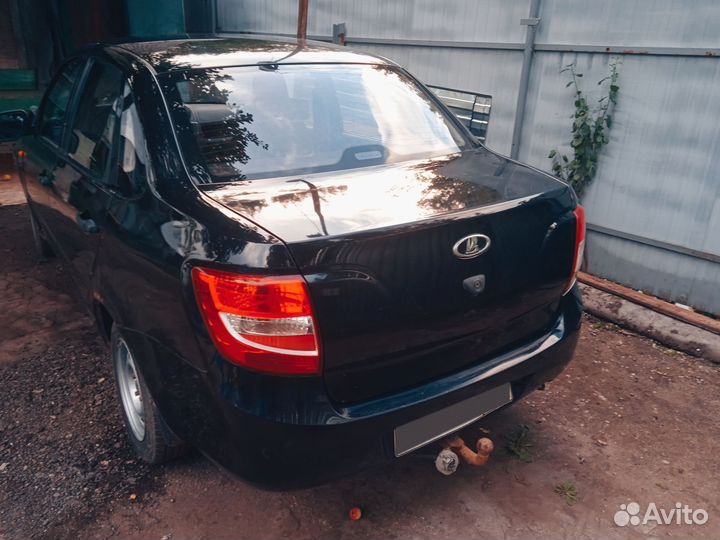 LADA Granta 1.6 МТ, 2012, 200 000 км