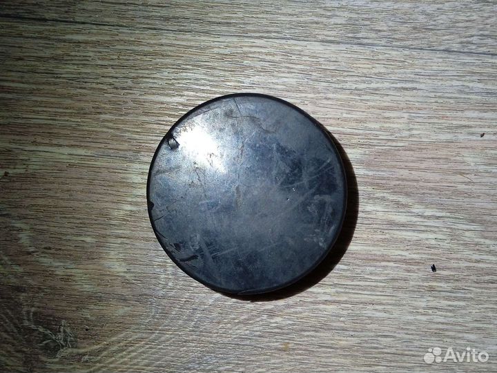 Шайба хоккейная (цена в описании)