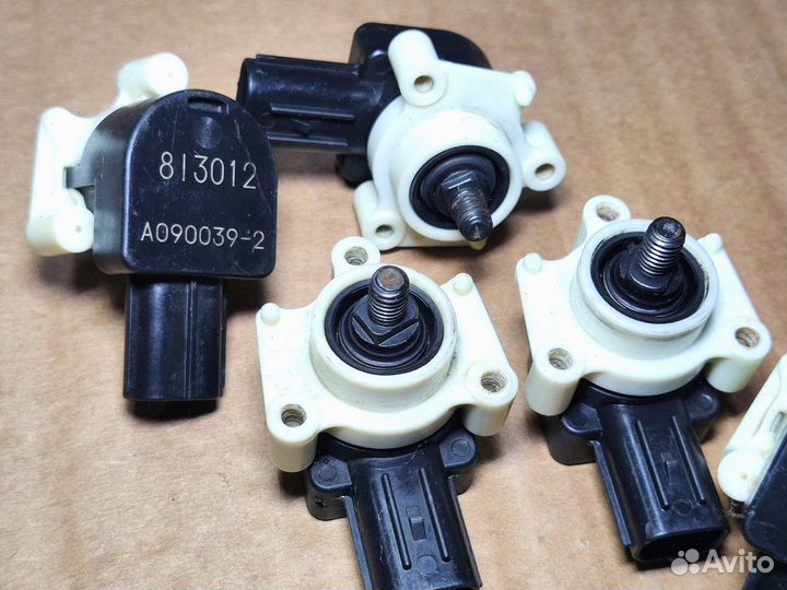 Датчик положения кузова Miтsuвisнi Outlander XL