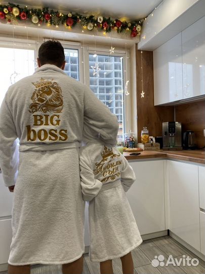 Халат махровый с вышивкой