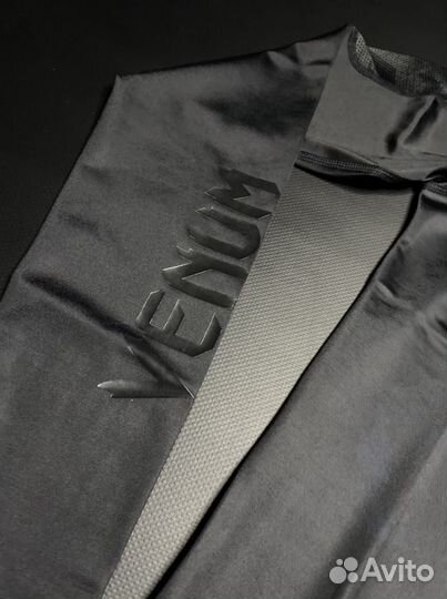 Рашгард Venum