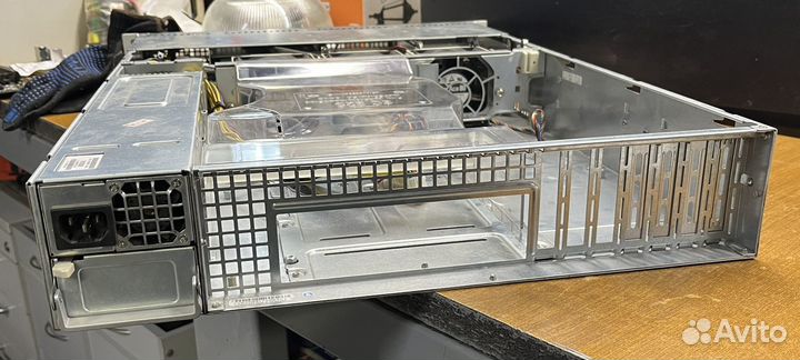 Серверный корпус 2U Supermicro CSE-825TQ-561LPB