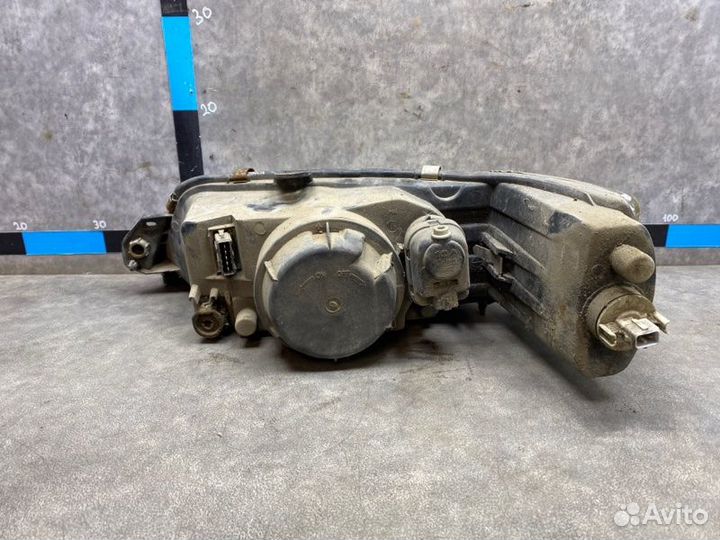 Фара передняя правая Peugeot 306 универсал 1.6 I