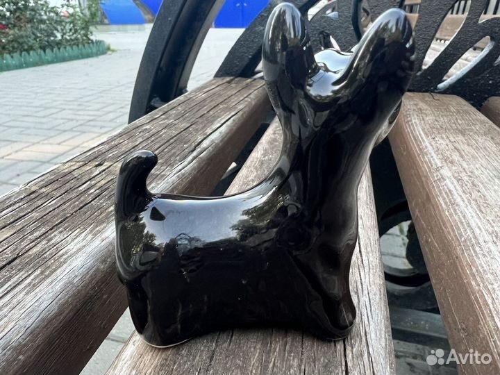 Фарфоровые статуэтки Скотч терьер, Бигль