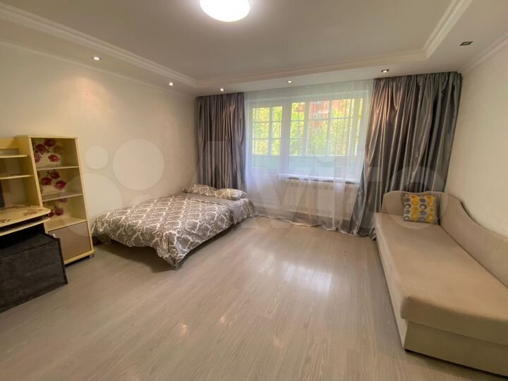 2-к. квартира, 55 м², 1/9 эт.