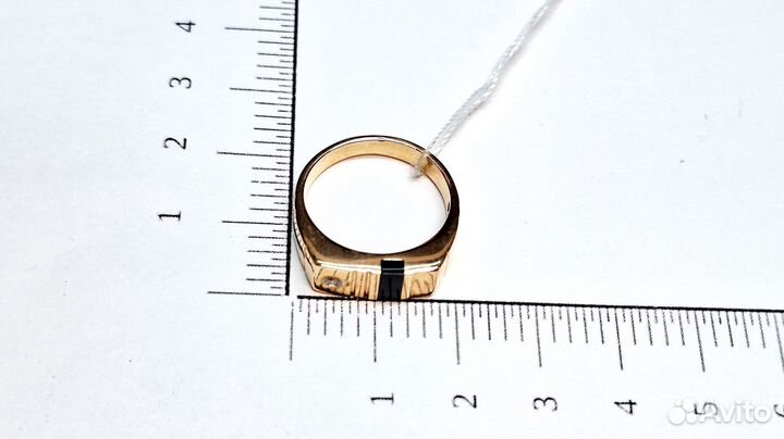 Золотое кольцо с фианитом 18р