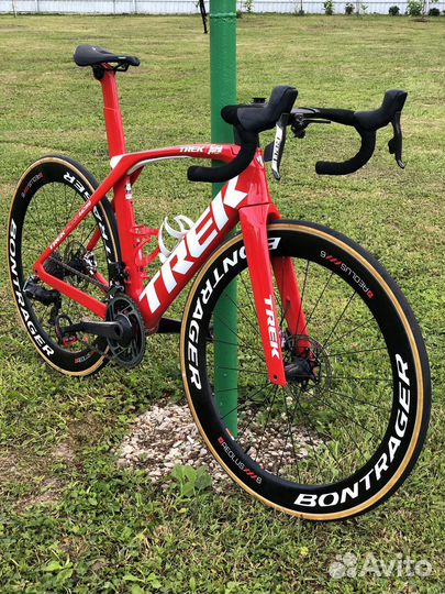 Велосипед Trek Madone SLR 9 Disc eTap