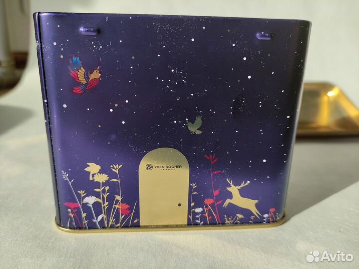 Жестяная коробка домик Ив Роше 1штука