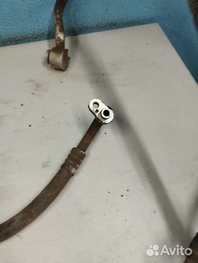 Octavia A5 трубка кондиционера