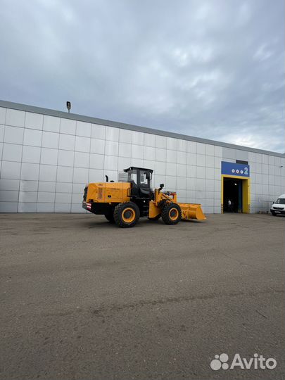 Фронтальный погрузчик Lonking CDM836N, 2023