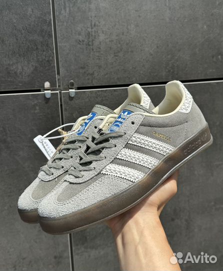 Adidas gazelle indoor gray white