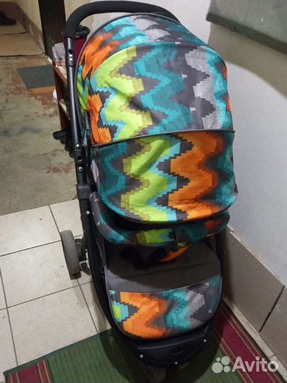 Коляска прогулочная