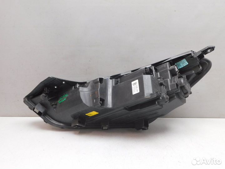 Фара правая Hyundai Tucson III 92102D7700