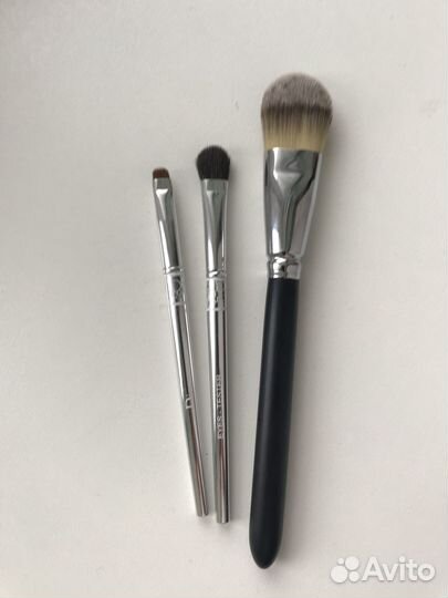 Кисти для макияжа Bobbi Brown, Dior