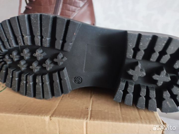 Продам ботинки женские демисезонные новые